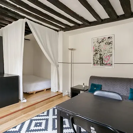 Appartments In Saint Germain Des Pres Διαμέρισμα